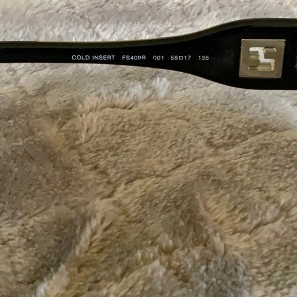 Limited Edition Fendi Sunglasses 409r - Picture 4 of 5